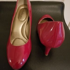 Red Pumps